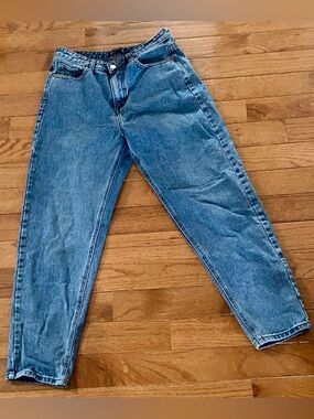 PrettyLittleThing High Rise Mom Jeans Blue Denim Size 8 Straight Leg